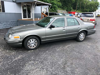 2003 Ford Crown Victoria LX 2FAFP74W33X217728 2003 Ford Crown Victoria LX