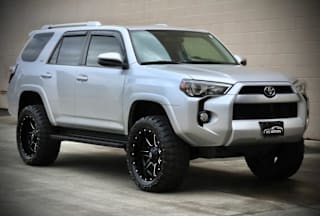 2016 Toyota 4Runner SR5 JTEBU5JR3G5355387 2016 Toyota 4Runner SR5