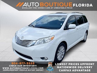2013 Toyota Sienna XLE 8-Passenger 5TDYK3DC4DS306978 2013 Toyota Sienna XLE 8-Passenger