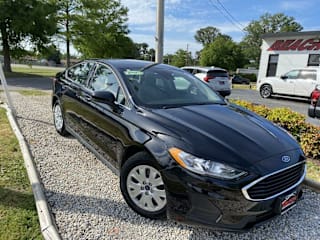2020 Ford Fusion S 3FA6P0G73LR161798 2020 Ford Fusion S
