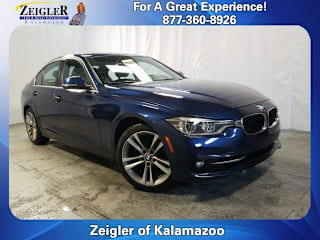 2017 BMW 3 Series WBA8D9G32HNU61353 2017 BMW 3 Series