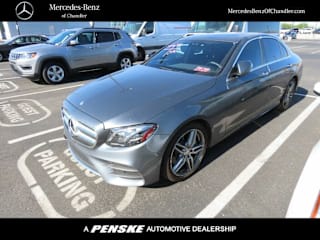 2017 Mercedes-Benz E-Class E 300 WDDZF4JB1HA157299 2017 Mercedes-Benz E-Class E 300