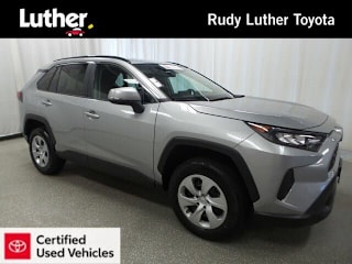 2019 Toyota RAV4 LE 2T3K1RFV5KW035175 2019 Toyota RAV4 LE