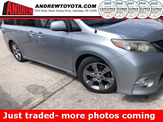 2011 Toyota Sienna SE 8-Passenger 5TDXK3DC5BS126367 2011 Toyota Sienna SE 8-Passenger