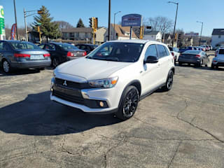 2017 Mitsubishi Outlander Sport LE JA4AR3AU2HZ069206 2017 Mitsubishi Outlander Sport LE