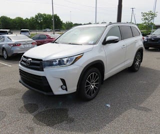 2018 Toyota Highlander SE 5TDJZRFH4JS536640 2018 Toyota Highlander SE