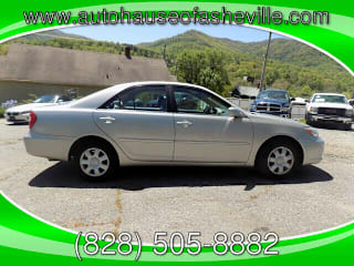 2004 Toyota Camry LE 4T1BE32K04U850215 2004 Toyota Camry LE