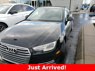 2017 Audi A4 2.0T Premium WAUGNAF40HN039117 2017 Audi A4 2.0T Premium