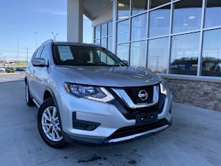 2017 Nissan Rogue KNMAT2MVXHP560382 2017 Nissan Rogue