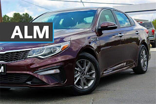 2019 Kia Optima LX 5XXGT4L31KG323123 2019 Kia Optima LX
