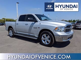 2017 Ram Pickup 1500 3C6RR7LT3HG665811 2017 Ram Pickup 1500