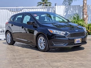 2018 Ford Focus SE 1FADP3K22JL254554 2018 Ford Focus SE
