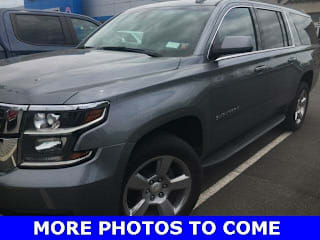 2018 Chevrolet Suburban LT 1500 1GNSKHKCXJR309827 2018 Chevrolet Suburban LT 1500