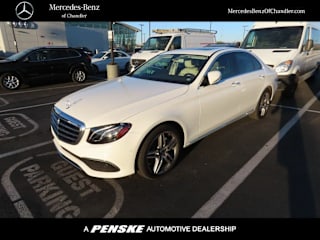 2018 Mercedes-Benz E-Class E 300 WDDZF4JB4JA302471 2018 Mercedes-Benz E-Class E 300