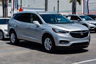 2018 Buick Enclave Essence 5GAERBKW5JJ143936 2018 Buick Enclave Essence