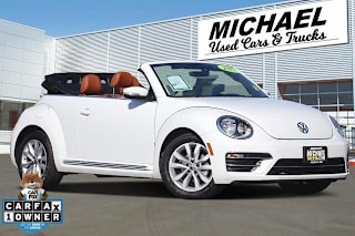 2017 Volkswagen Beetle 1.8T Classic 3VW517AT6HM814826 2017 Volkswagen Beetle 1.8T Classic