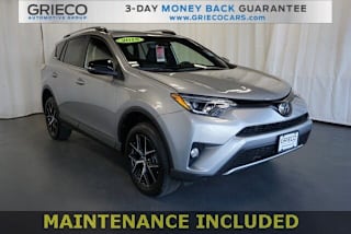 2018 Toyota RAV4 SE JTMJFREV8JD235610 2018 Toyota RAV4 SE