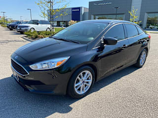 2018 Ford Focus SE 1FADP3FE4JL257346 2018 Ford Focus SE