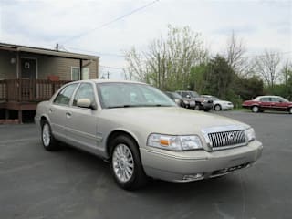 2010 Mercury Grand Marquis 2MEBM7FVXAX622096 2010 Mercury Grand Marquis