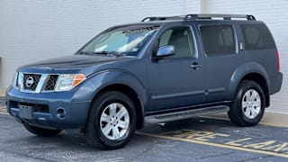 2005 Nissan Pathfinder LE 5N1AR18W85C720060 2005 Nissan Pathfinder LE