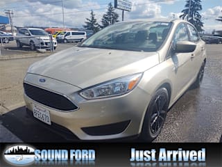 2018 Ford Focus 1FADP3FE1JL241461 2018 Ford Focus