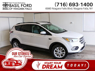 2017 Ford Escape SE 1FMCU9GD8HUB58326 2017 Ford Escape SE