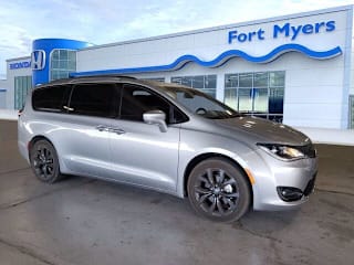 2020 Chrysler Pacifica Touring L Plus 2C4RC1EG6LR204239 2020 Chrysler Pacifica Touring L Plus