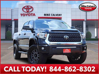2019 Toyota Tundra SR5 5TFEM5F12KX136700 2019 Toyota Tundra SR5
