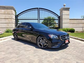 2018 Mercedes-Benz E-Class E 300 WDDZF4JB5JA387921 2018 Mercedes-Benz E-Class E 300