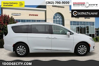 2018 Chrysler Pacifica Touring L 2C4RC1BG6JR132136 2018 Chrysler Pacifica Touring L