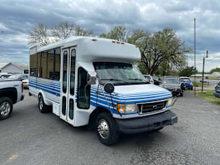 2003 Ford E-150 E 450 SD 2dr Commercial/Cutaway/Chassis 158 176 in 1FDXE45F73HA16282 2003 Ford E-150 E 450 SD 2dr Commercial/Cutaway/Chassis 158 176 in