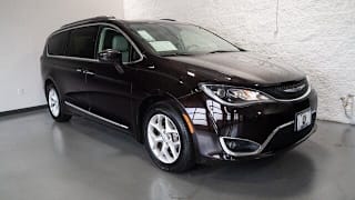 2017 Chrysler Pacifica Touring-L Plus 2C4RC1EG0HR543070 2017 Chrysler Pacifica Touring-L Plus
