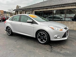 2014 Ford Focus SE 1FADP3F27EL194688 2014 Ford Focus SE