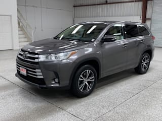 2017 Toyota Highlander LE 5TDZZRFH0HS196626 2017 Toyota Highlander LE