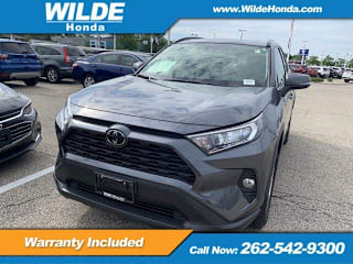 2019 Toyota RAV4 XLE JTMP1RFV3KD514813 2019 Toyota RAV4 XLE