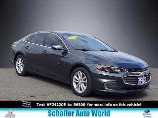 2017 Chevrolet Malibu LT 1G1ZE5ST0HF242205 2017 Chevrolet Malibu LT