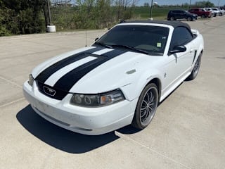 2000 Ford Mustang 1FAFP4444YF120697 2000 Ford Mustang