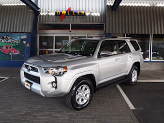 2019 Toyota 4Runner SR5 JTEBU5JR2K5692948 2019 Toyota 4Runner SR5