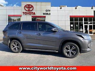 2018 Toyota Highlander 5TDBZRFH3JS828929 2018 Toyota Highlander