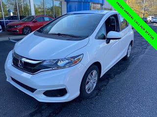 2018 Honda Fit LX 3HGGK5H42JM735107 2018 Honda Fit LX