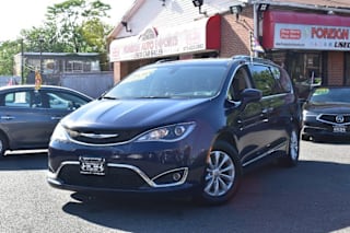 2019 Chrysler Pacifica Touring L 2C4RC1BG2KR537606 2019 Chrysler Pacifica Touring L