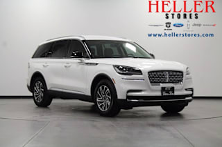 2020 Lincoln Aviator Base 5LM5J6XC4LGL32775 2020 Lincoln Aviator Base