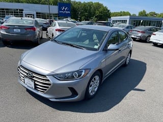 2017 Hyundai Elantra SE 5NPD74LF3HH212653 2017 Hyundai Elantra SE