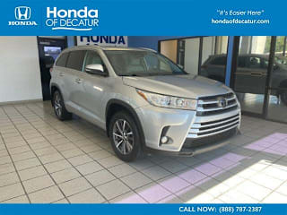 2018 Toyota Highlander XLE 5TDJZRFH5JS887427 2018 Toyota Highlander XLE
