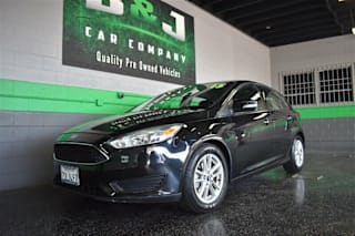 2015 Ford Focus SE 1FADP3K20FL319005 2015 Ford Focus SE