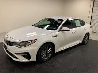2020 Kia Optima 5XXGT4L3XLG385637 2020 Kia Optima