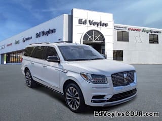 2019 Lincoln Navigator L 5LMJJ3HT1KEL17527 2019 Lincoln Navigator L
