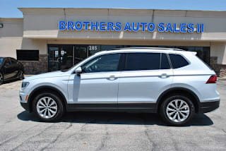 2018 Volkswagen Tiguan 2.0T SEL 4Motion 3VV2B7AX8JM062818 2018 Volkswagen Tiguan 2.0T SEL 4Motion