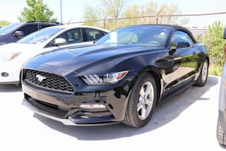 2017 Ford Mustang V6 1FATP8EM9H5338813 2017 Ford Mustang V6
