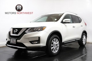 2017 Nissan Rogue SV 5N1AT2MMXHC735417 2017 Nissan Rogue SV